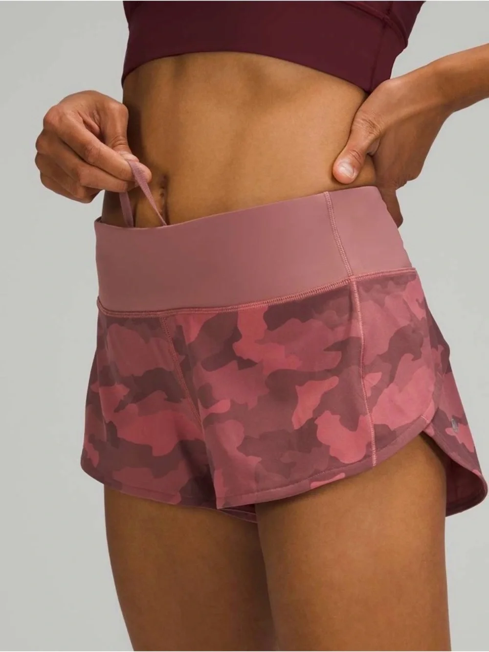 Lululemon Speed Up HR Short 2.5" - Heritage 365 Camo Brier Rose Multi - Size 6 - Picture 3 of 12